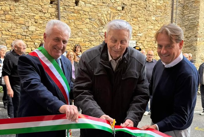 Il taglio del nastro