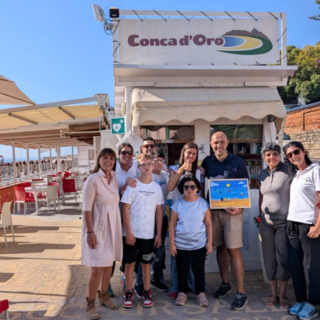 Mare, sole e divertimento per i ragazzi dell'Isah di Imperia Mare, sole e divertimento per i ragazzi dell'Isah di Imperia