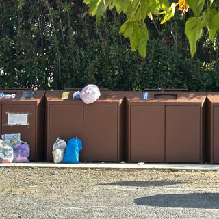 Caramagna, rifiuti ovunque dopo lo stop al porta a porta