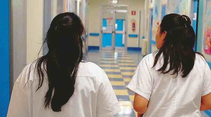 Sanità: Toti “Consentiremo a infermieri neo assunti temporaneo distacco su base volontaria nelle Rsa in difficoltà”