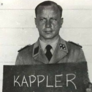 ACCADDE OGGI,  19 AGOSTO 1977. Blitz contro le auto dei turisti tedeschi per protestare contro la fuga del criminale di guerra Herbert Kappler