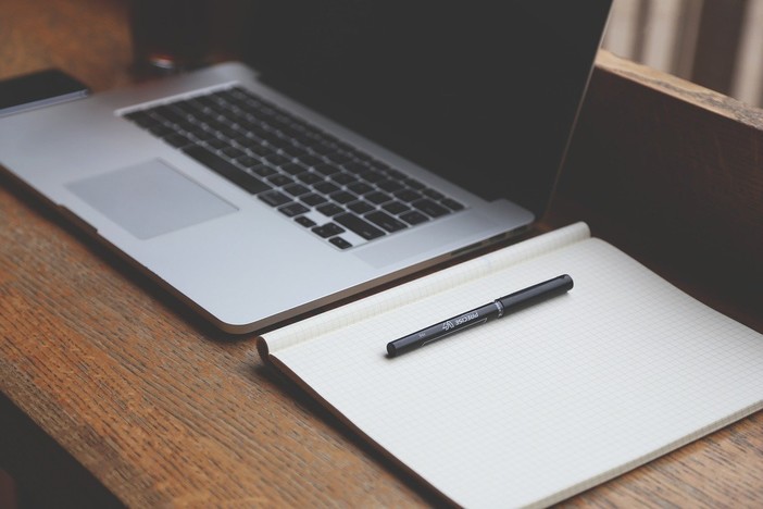 Lavorare da casa è possibile. Anche part-time per integrare le entrate. Informati qui