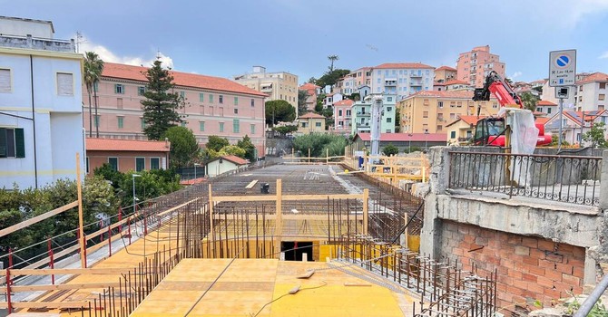 Lavori per il viadotto di via Diano Calderina: cambia la viabilità a Oneglia Lavori per il viadotto di via Diano Calderina: cambia la viabilità a Oneglia