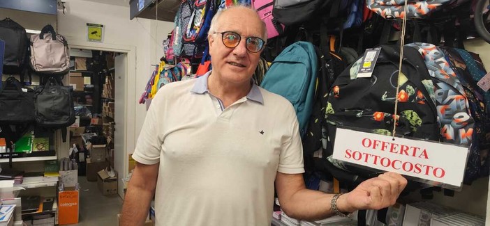 Caro scuola, Luigi Sibilla: "Uno zaino da 70 euro? I nostri partono da 29" Caro scuola, Luigi Sibilla: "Uno zaino da 70 euro? I nostri partono da 29"