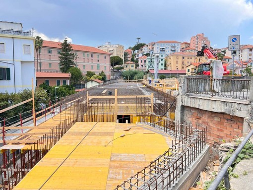 Lavori per il viadotto di via Diano Calderina: cambia la viabilità a Oneglia Lavori per il viadotto di via Diano Calderina: cambia la viabilità a Oneglia