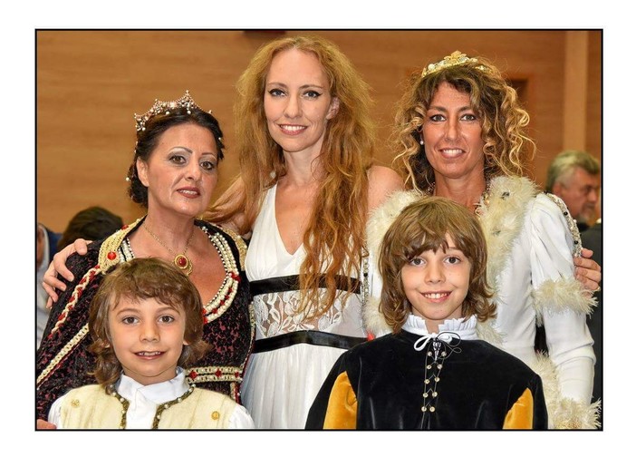 La Douja chiude in costume La Douja chiude in costume