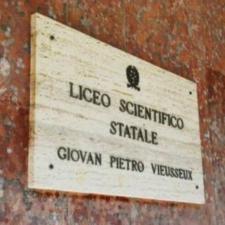 L'AMARCORD DEL SABATO  (PARTE DUE). Dopo 51 anni ecco la voce degli ex liceali che uscivano dall'aula quando entrava la prof "troppo autoritaria"
