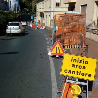 Imperia: parcheggi per disabili, partiti i lavori davanti la sede Inps di via Siffredi (foto)