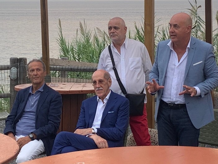 Elezioni regionali, il candidato Luigi Sappa a Sanremo con gli avvocati Franco Solerio e Alberto Pezzini Elezioni regionali, il candidato Luigi Sappa a Sanremo con gli avvocati Franco Solerio e Alberto Pezzini