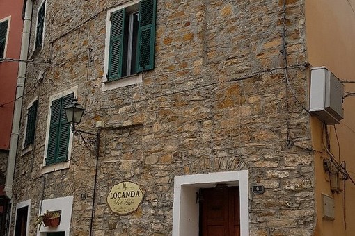 Dopo più di otto anni la Locanda del Gufo a Civezza riaprirà le porte