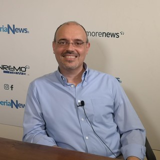 Il Covid torna a correre nelle scuole, il preside Luca Ronco: “Ci sono già molti casi, prevedo un autunno caldo” (videointervista) Il Covid torna a correre nelle scuole, il preside Luca Ronco: “Ci sono già molti casi, prevedo un autunno caldo” (videointervista)