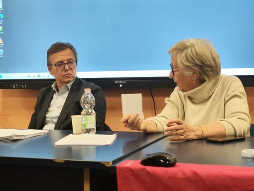 VERSO IL 21 MARZO. Alberto Lari agli studenti: la lotta alla mafia tra memoria e difficoltà di oggi VERSO IL 21 MARZO. Alberto Lari agli studenti: la lotta alla mafia tra memoria e difficoltà di oggi