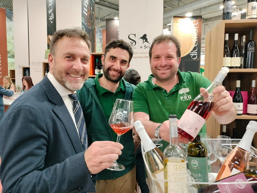 Agricoltura e marketing territoriale, Regione Liguria a Vinitaly tra 'vitigni eroici' ed enoturismo Agricoltura e marketing territoriale, Regione Liguria a Vinitaly tra 'vitigni eroici' ed enoturismo