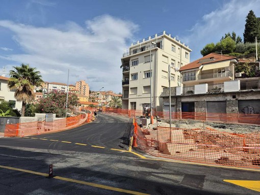 Rotonda in via Serrati, prorogato di un mese il senso unico in via Diano Calderina Rotonda in via Serrati, prorogato di un mese il senso unico in via Diano Calderina