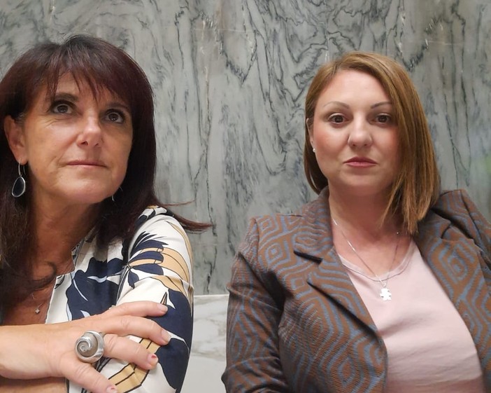 Imperia avrà l'Informagiovani: approvata all'unanimità la mozione delle consigliere Laura Amoretti e Silvia Mameli Imperia avrà l'Informagiovani: approvata all'unanimità la mozione delle consigliere Laura Amoretti e Silvia Mameli