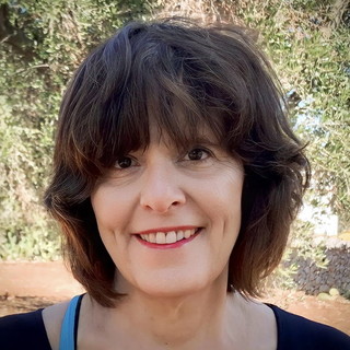 La scrittrice e giornalista Laura Guglielmi ospite della rassegna 'Cervo in blu d'Inchiostro'