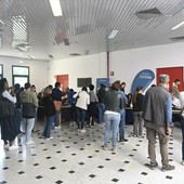 IL PUNTO. Il concorso dei cognomi: quando il merito sembra avere l’ "indirizzo (politico) giusto" IL PUNTO. Il concorso dei cognomi: quando il merito sembra avere l’ "indirizzo (politico) giusto"