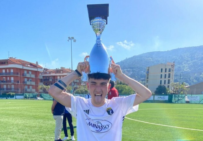 Calcio, Comiotto saluta l’Imperia e riparte dall’Oneglia: “Scelta di cuore e di vita”