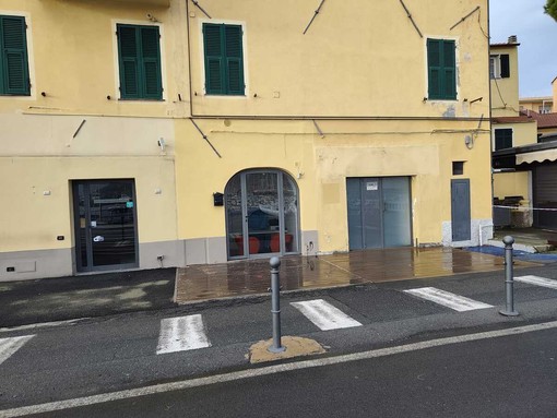 Alla Marina chiuso il Bar Greenwich, la "movida" lascia spazio alla... rendita