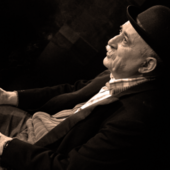 &quot;Quando le cose si dimenticano, riaccadono&quot;, al Teatro dell'Attrito lo spettacolo di Mirco Bonomi