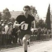 Lo riconoscete? A 17 anni già correva con il numero 1 sul petto