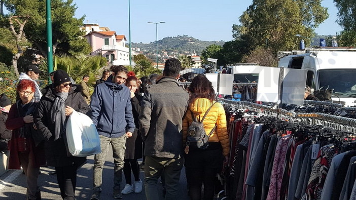 Imperia: domenica sul lungomare Vespucci l'appuntamento con la Fiera di San Leonardo