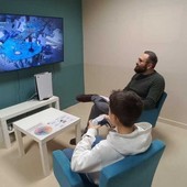 Tra videogiochi, cyberbullismo e isolamento sociale: il digitale tra rischi e opportunità Tra videogiochi, cyberbullismo e isolamento sociale: il digitale tra rischi e opportunità