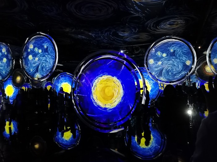 Inaugurazione mostra multisensoriale 170° Vincent Van Gogh nei locali del Whisky a Gogo a Sanremo