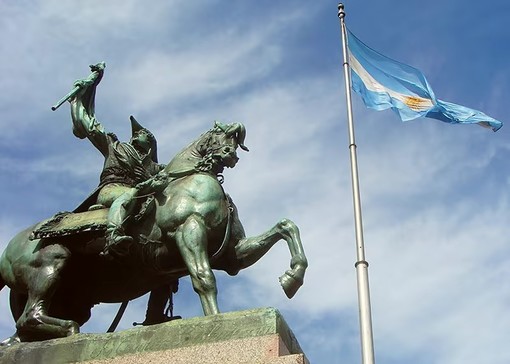 Imperia, Buenos Aires in festa per Belgrano nella Giornata del migrante italiano Imperia, Buenos Aires in festa per Belgrano nella Giornata del migrante italiano
