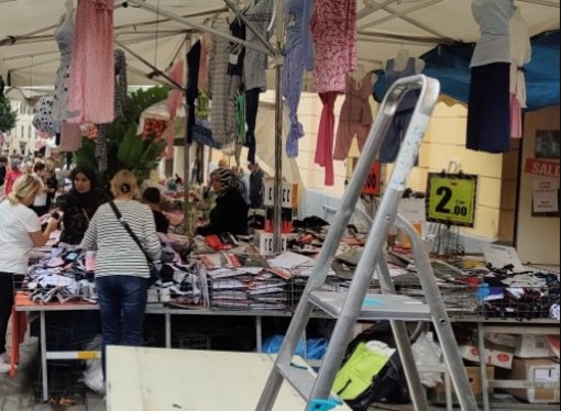 Porto Maurizio: annullato il mercato del giovedì per la festa della polizia, si pensa al recupero