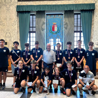 Imperia, i ragazzi dell'Under 16 dell'Istituto della N.S. della Misericordia ricevuti a Palazzo civico