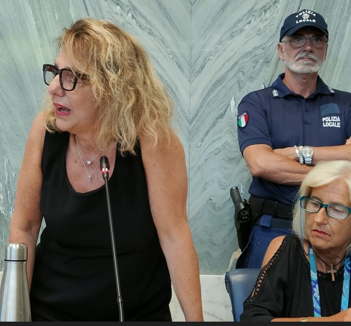 Caso Auricchia, Bozzano e Modaffari a Rita Elena: "Convochi la commissione Pari opportunità" Caso Auricchia, Bozzano e Modaffari a Rita Elena: "Convochi la commissione Pari opportunità"