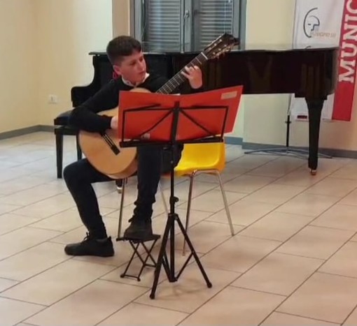 L'imperiese Mattia Pittaluga vince il concorso chitarristico 'Milano City' L'imperiese Mattia Pittaluga vince il concorso chitarristico 'Milano City'