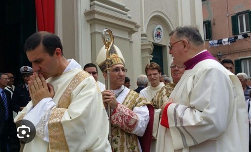 A destra monsignor Ruffino col vescovo Guglielmo Borghetti