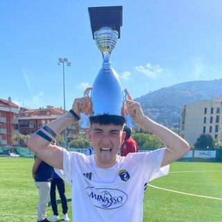 Calcio, Comiotto saluta l’Imperia e riparte dall’Oneglia: “Scelta di cuore e di vita” Calcio, Comiotto saluta l’Imperia e riparte dall’Oneglia: “Scelta di cuore e di vita”