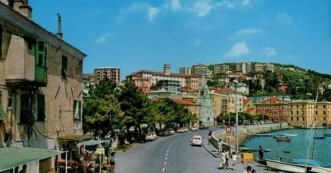 ACCADDE OGGI, 17 GIUGNO 1977. Via libera a fracassoni, motorini truccati e rumori molesti notturni: i vigili urbani non possono “esagerare” con gli straordinari ACCADDE OGGI, 17 GIUGNO 1977. Via libera a fracassoni, motorini truccati e rumori molesti notturni: i vigili urbani non possono “esagerare” con gli straordinari