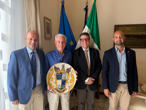 Gemellaggio Imperia-Menfi: primo incontro istituzionale a Palazzo Civico Gemellaggio Imperia-Menfi: primo incontro istituzionale a Palazzo Civico