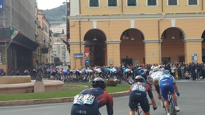 Passa la "Classicissima", orari e divieti a Imperia