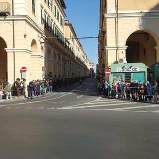 Milano Sanremo, divieto di assembrarsi per assistere alla gara, ma c'è chi sfida l'ordinanza: &quot;Sarò al Prino con 20 persone&quot;