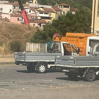 Raccolta rifiuti a Imperia, è scontro sui mezzi De.Vizia. I sindacati: "Criticità e carenze" Raccolta rifiuti a Imperia, è scontro sui mezzi De.Vizia. I sindacati: "Criticità e carenze"