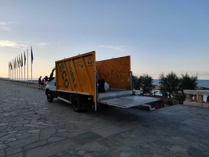 Imperia, il Pd chiede di visitare cantieri e luoghi di lavoro di De.Vizia Imperia, il Pd chiede di visitare cantieri e luoghi di lavoro di De.Vizia
