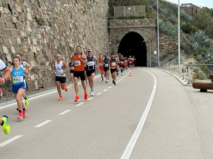 Imperia,  domenica si corre la 14ª Mezza Maratona Internazionale