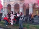 Flash mob in piazza Dante contro la violenza di genere: "È un ciclo che va spezzato" (video)