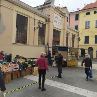 Imperia: mercato di Oneglia, IaC "Non si possono assumere decisioni così importanti in questo modo"