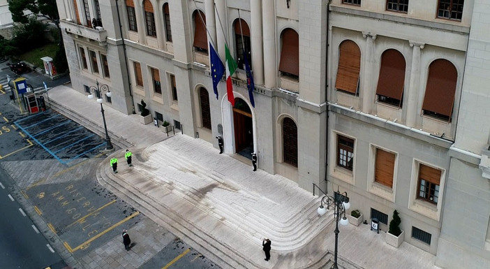 Imperia: green pass in Comune, Scajola: “Attendiamo norma nazionale, Governo non insegua chi strizza l'occhio ai no-vax” Imperia: green pass in Comune, Scajola: “Attendiamo norma nazionale, Governo non insegua chi strizza l'occhio ai no-vax”