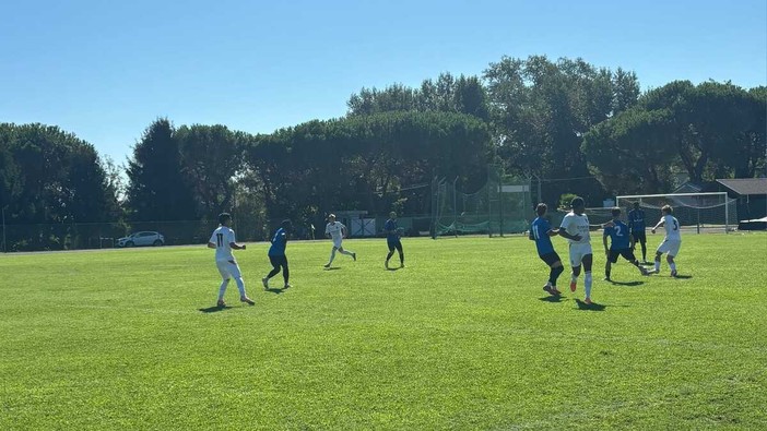 Imperia calcio, il ritiro si chiude con una sconfitta di misura col Milan Futuro: ora l’attesa per la presentazione alla città Imperia calcio, il ritiro si chiude con una sconfitta di misura col Milan Futuro: ora l’attesa per la presentazione alla città