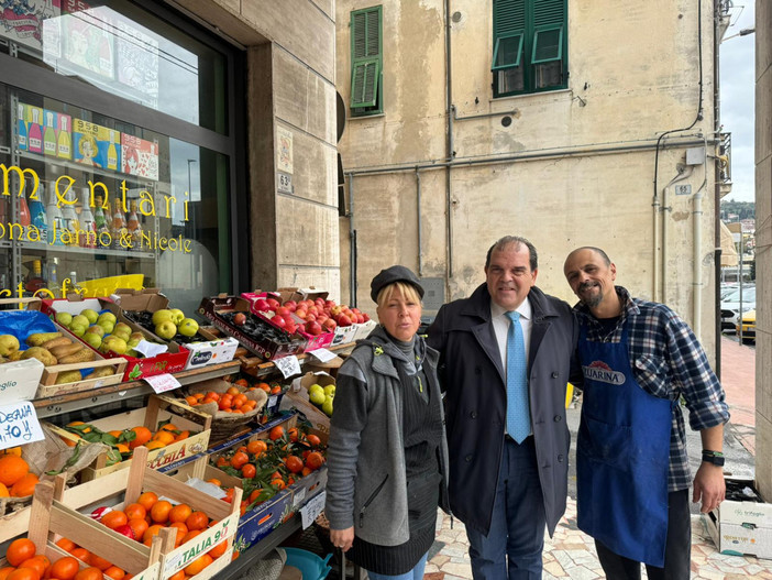 Pista ciclabile, incontro tra Motosso e i commercianti di via Trento Pista ciclabile, incontro tra Motosso e i commercianti di via Trento