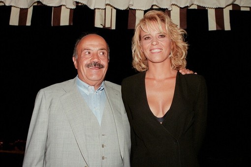 ACCADDE OGGI, 14 GENNAIO 1994. La “casa degli spiriti” di Diano Marina protagonista in tv da Costanzo &amp; De Filippi