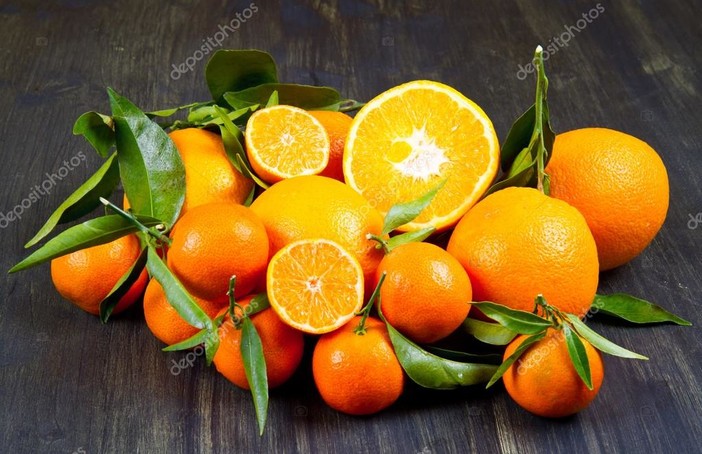 Frutta, biscotti, miele. Coldiretti: “Per l’Epifania, la calza della Befana segna svolta green"