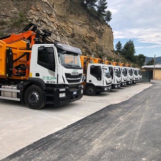 Foto dalla pagina Facebook De Vizia Urbaser Imperia